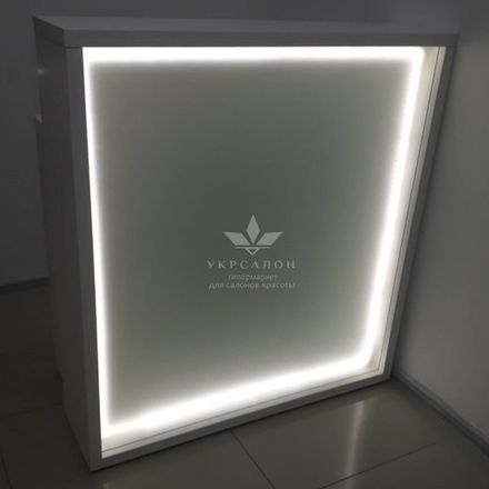 Ресепшн nemo з підсвічуванням