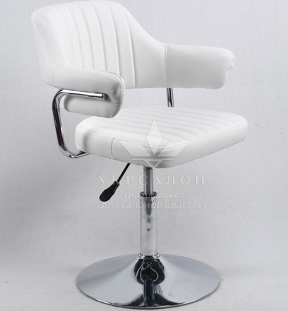 Стульчик мастера Jef на диске