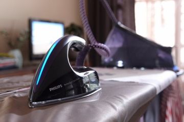 Праска з парогенератором Philips Aqua GC8650/80