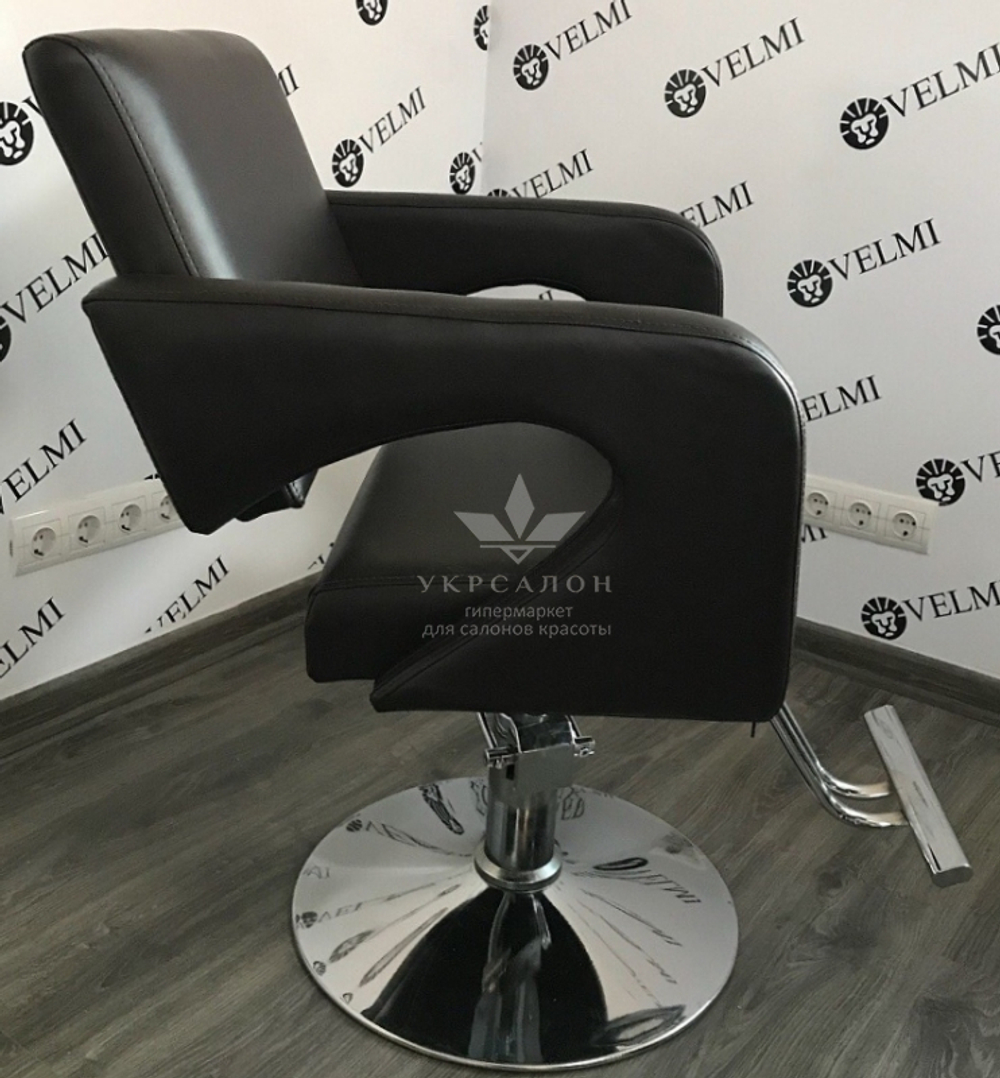 Перукарське крісло Tori