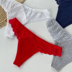 Трусики з мереживними вставками