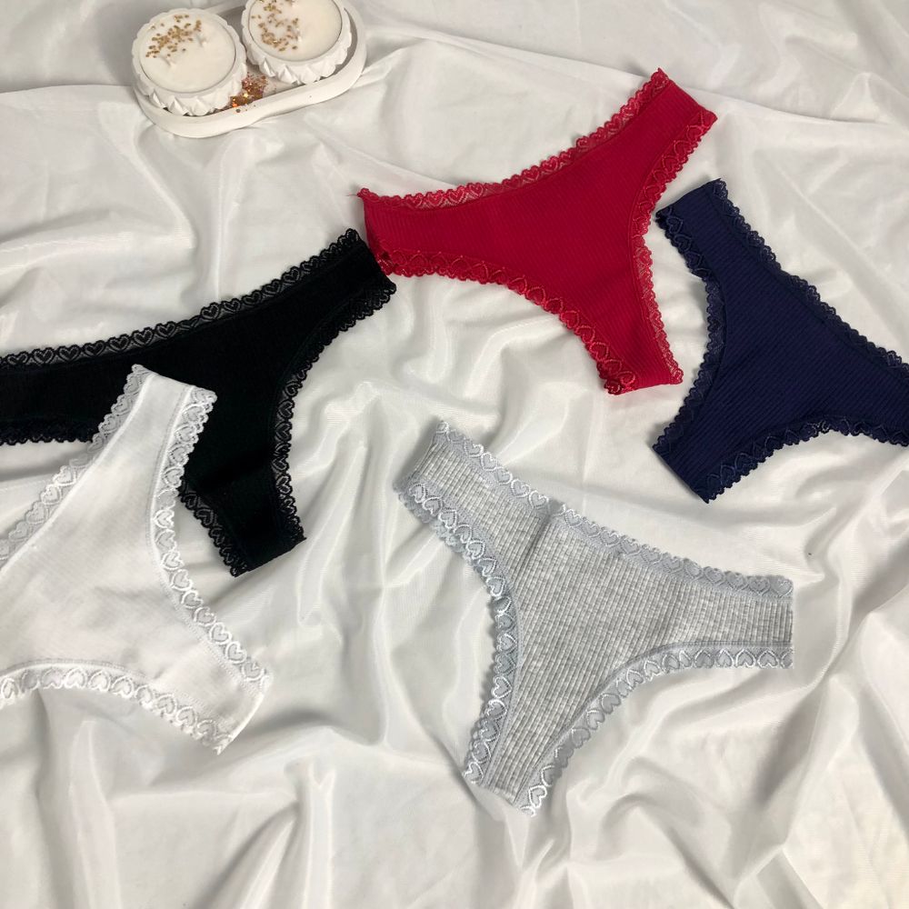 Стрінги з сердечками