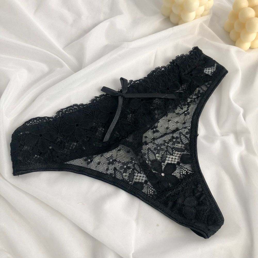 Стрінги в сіточку