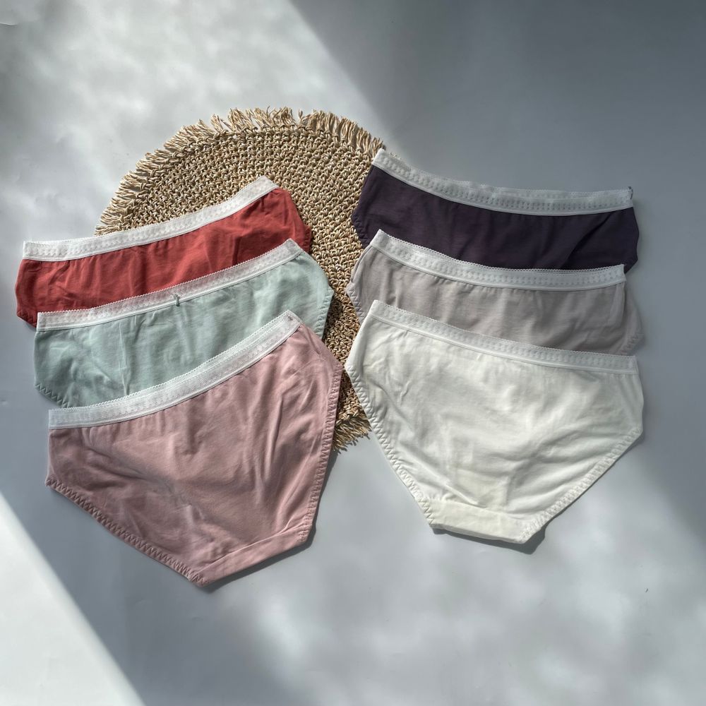 Сліпи в ставкою по центру