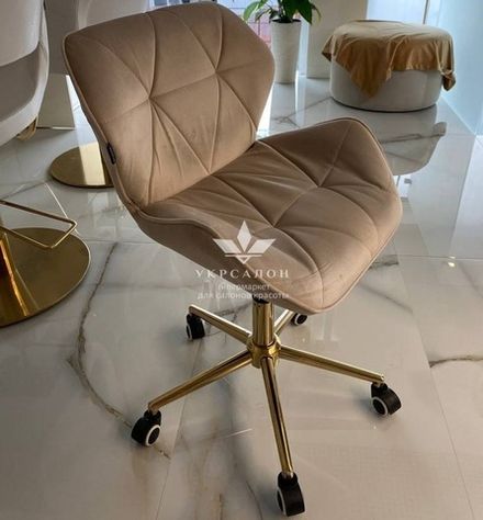 Фото 7 West beauty