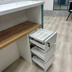 Стойка администратора угловая PEC-17