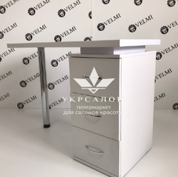 Манікюрний стіл Elle