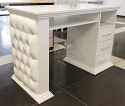 Манікюрний стіл Queen