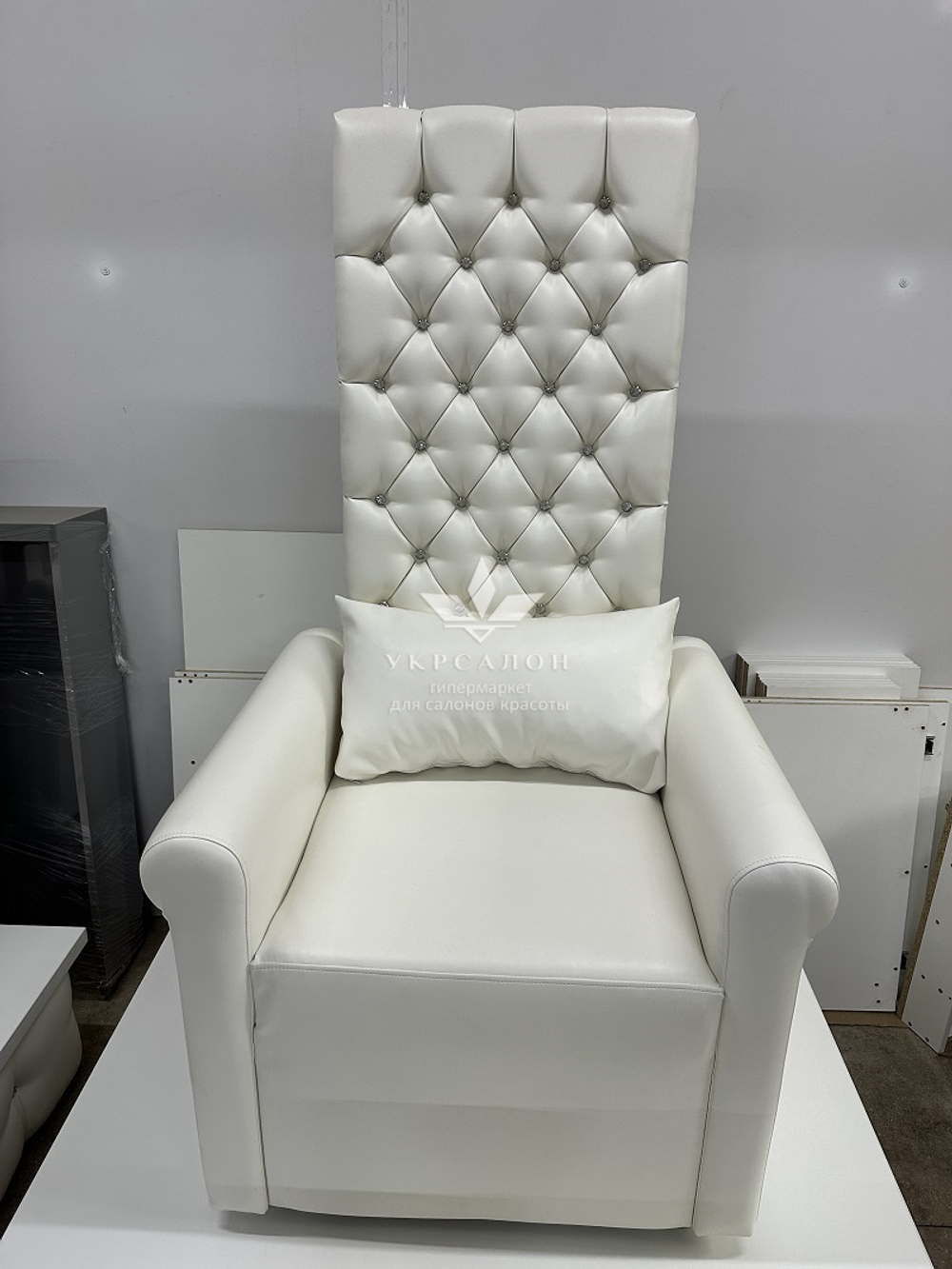 Педикюрне крісло KP-02