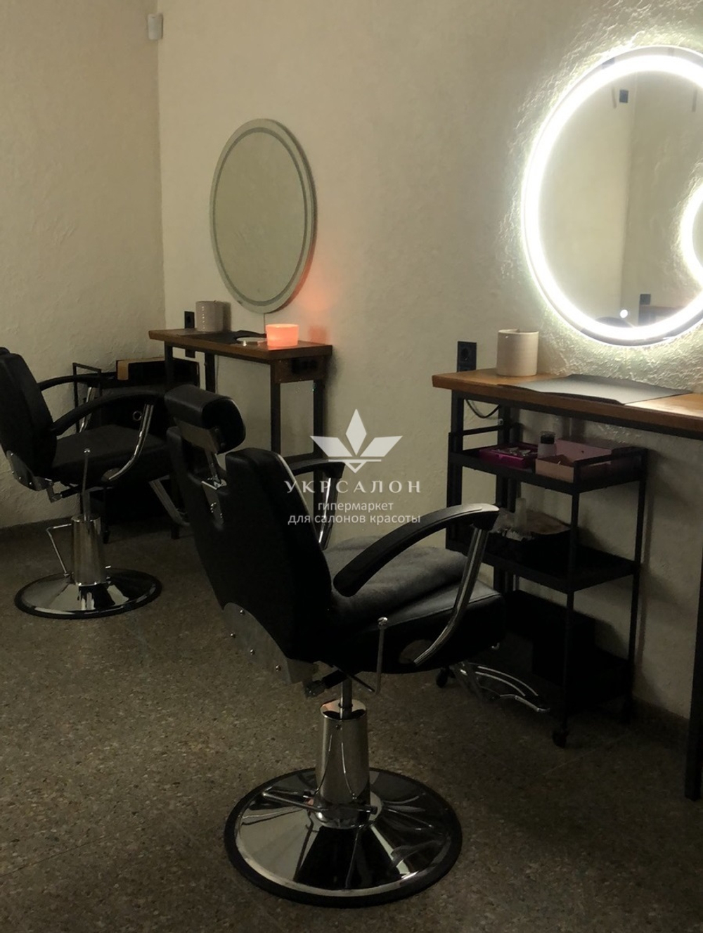 Перукарське крісло Barber Hektor