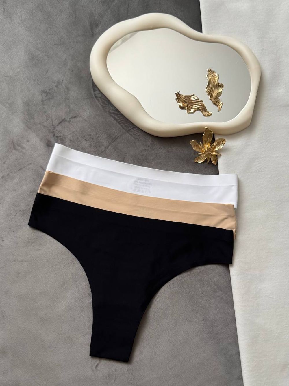 Безшовні бразильяни на високій посадці