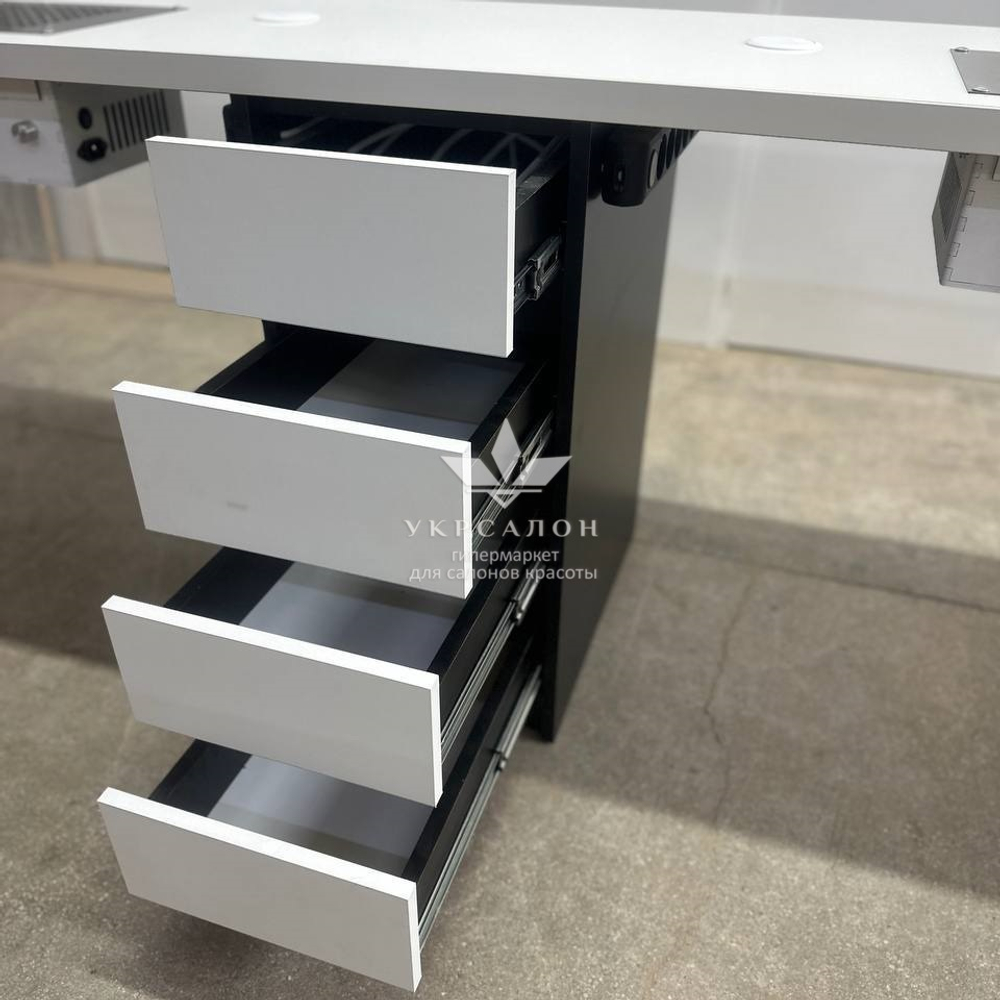 Манікюрний стіл Mark SM-500 plus з витяжкою