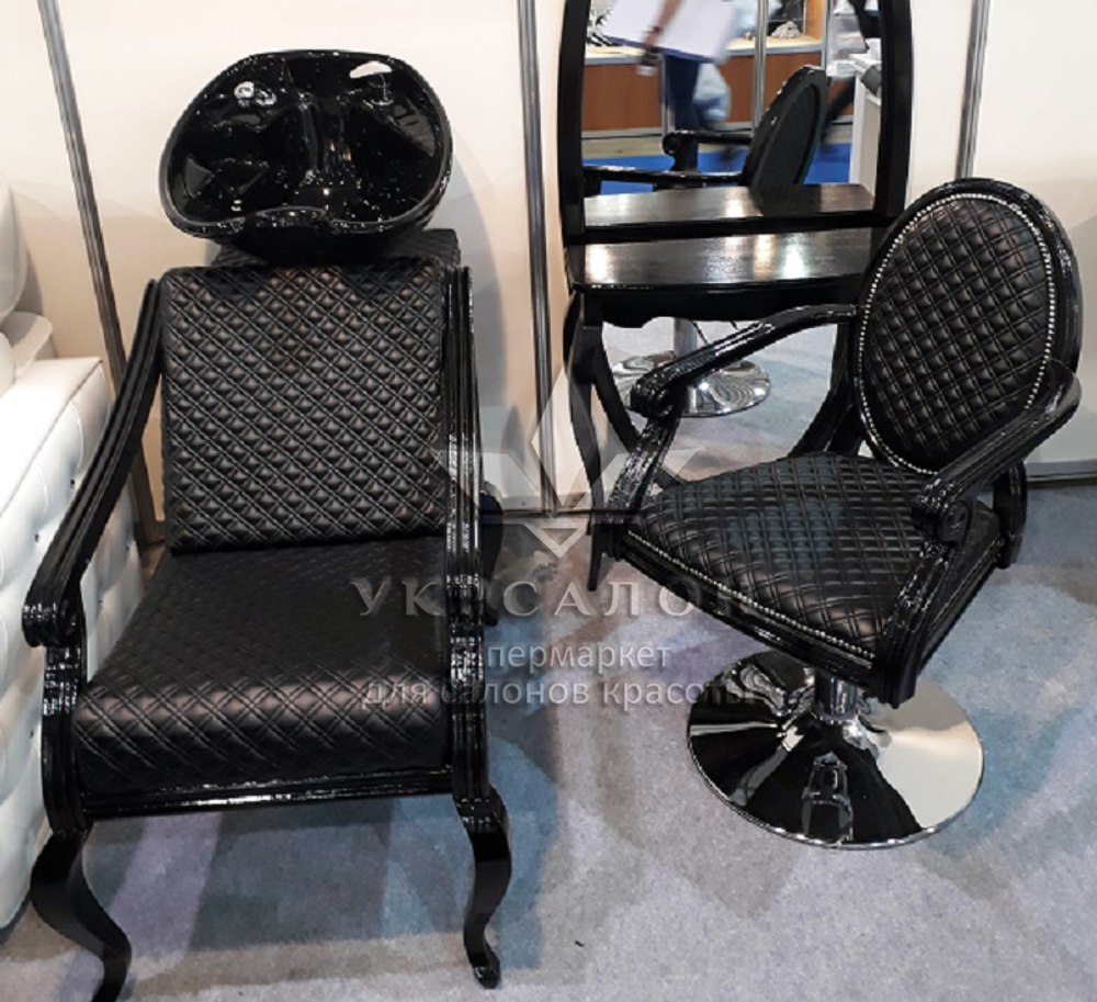Парикмахерское кресло Mozart Black