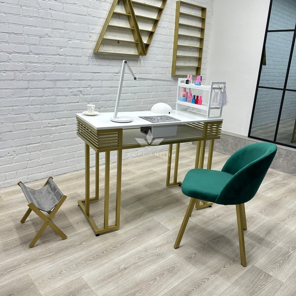 Комплект мебели для маникюра CM Premium-09а