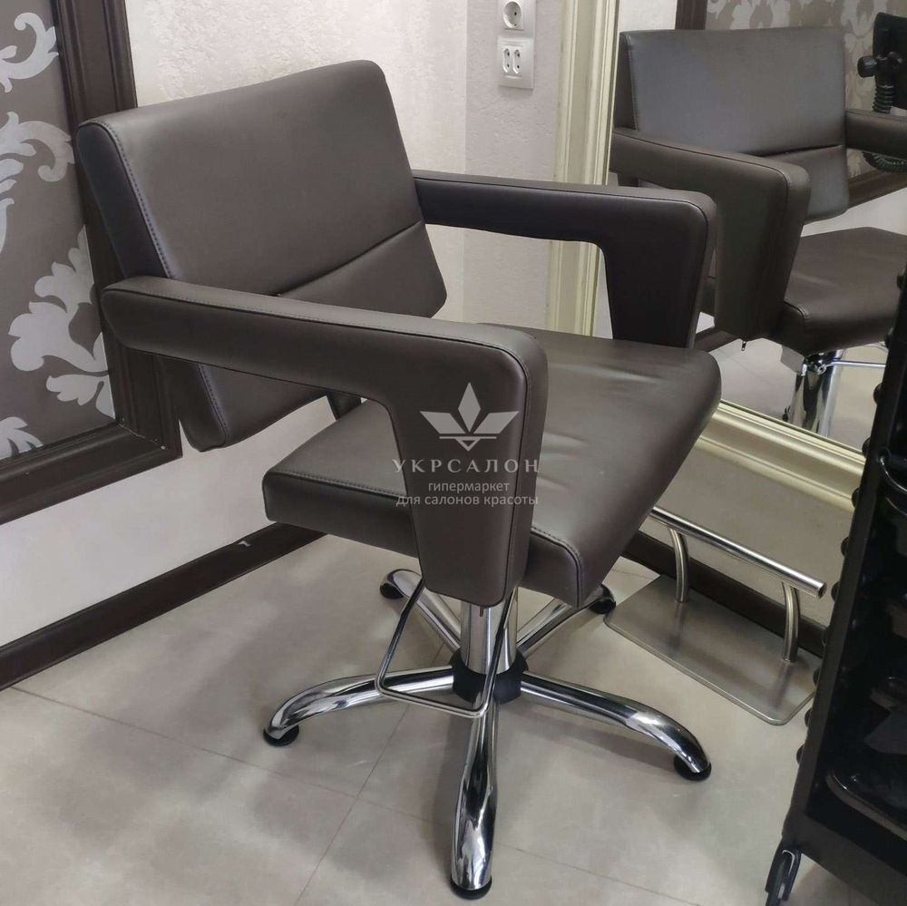 Парикмахерское кресло Flamingo 2