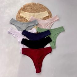 Класичні стрінги в рубчик