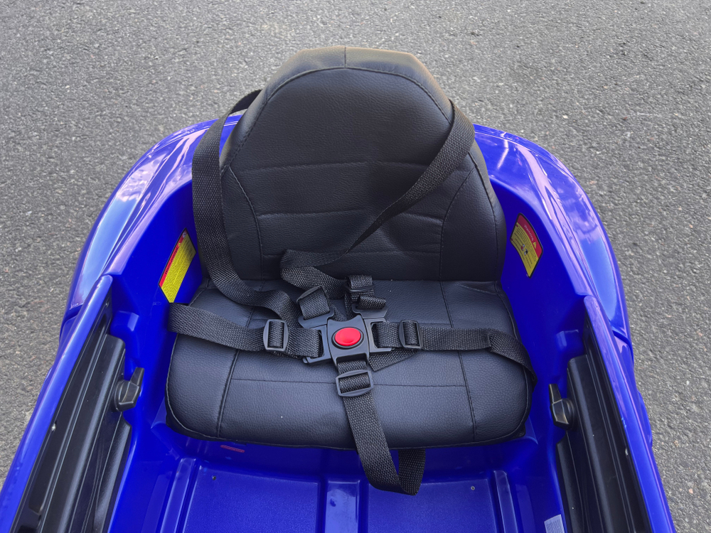 Дитячий електромобіль Mercedes "WeKids Cars"