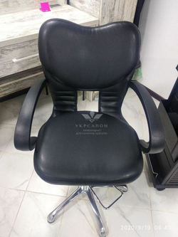 Крісло перукарське Clio