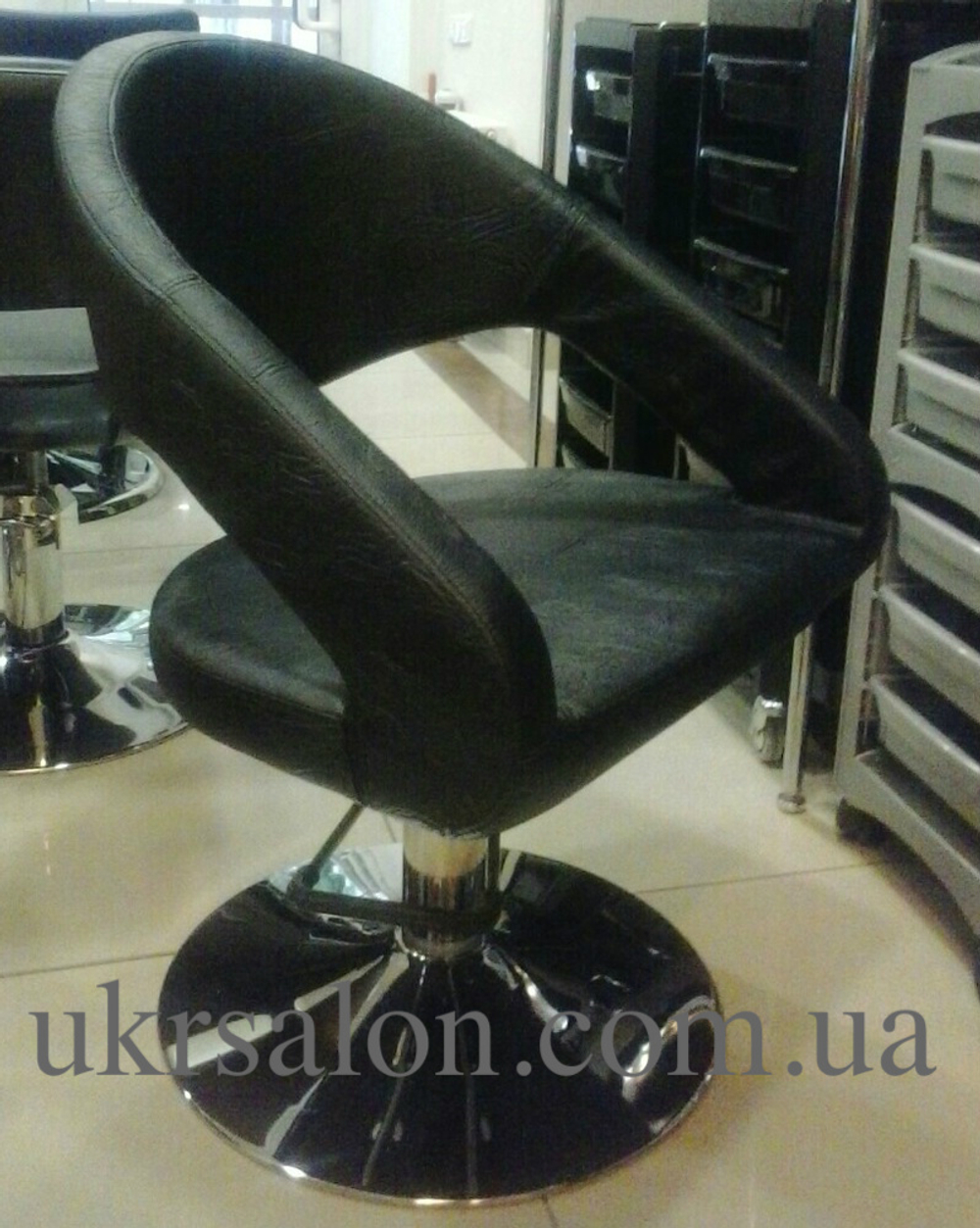 Парикмахерское кресло A069