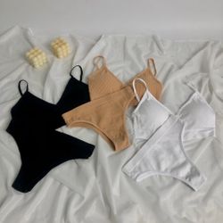 Зручний комплект на кожен день