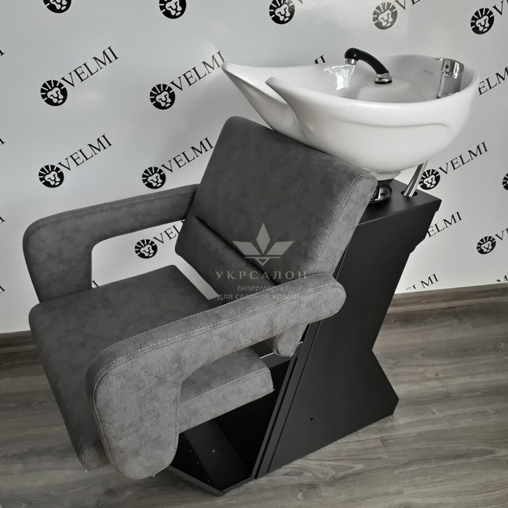 Комплект парикмахерской мебели Flamingo Compact