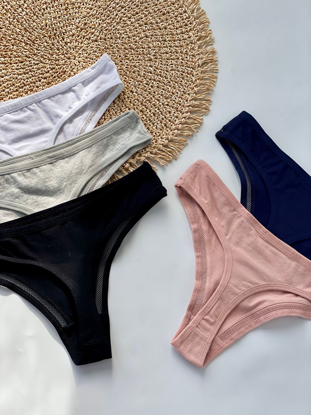 Трусики з втавкою сіточка