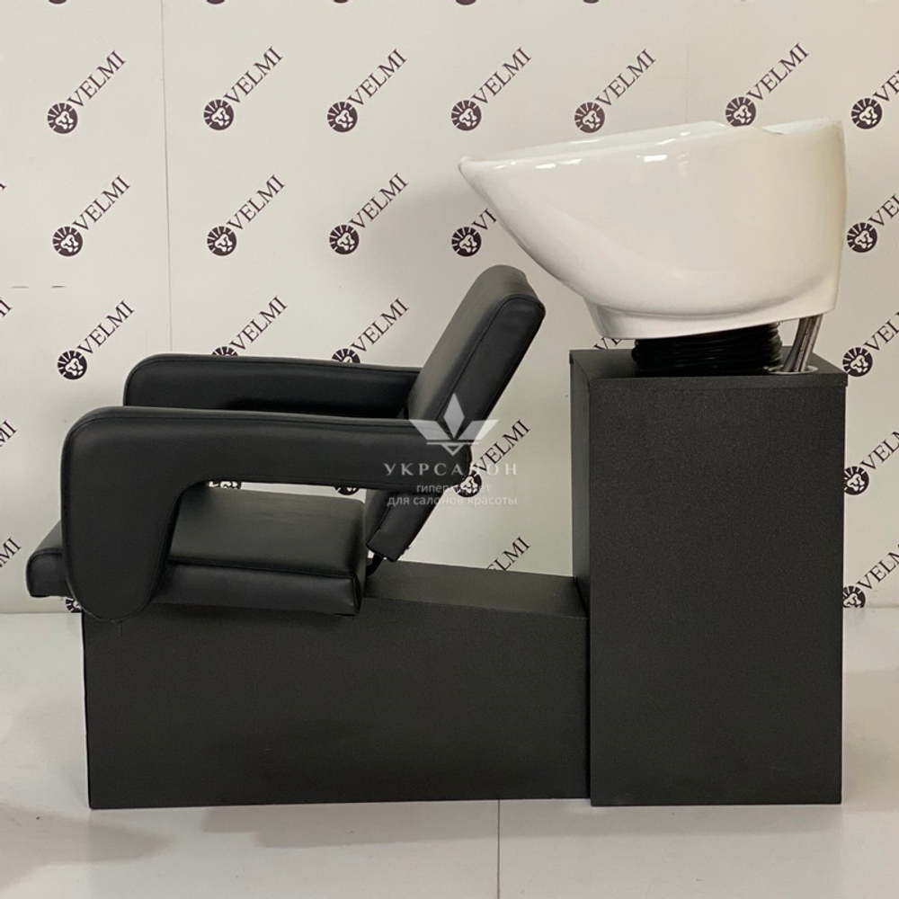 Комплект перукарських меблів Flamingo на диску