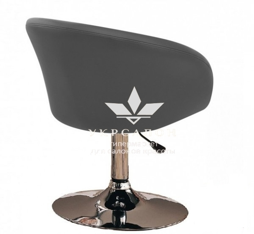 Стульчик мастера Murat на диске