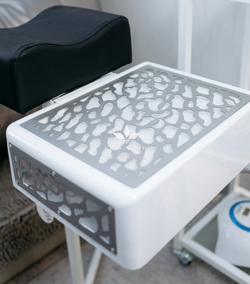 Педикюрная вытяжка Panther Air Max біла silver