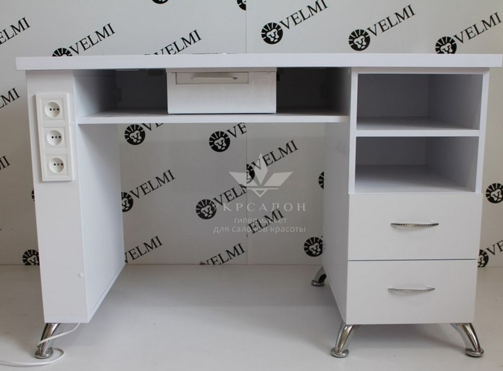 Маникюрный стол Queen 9