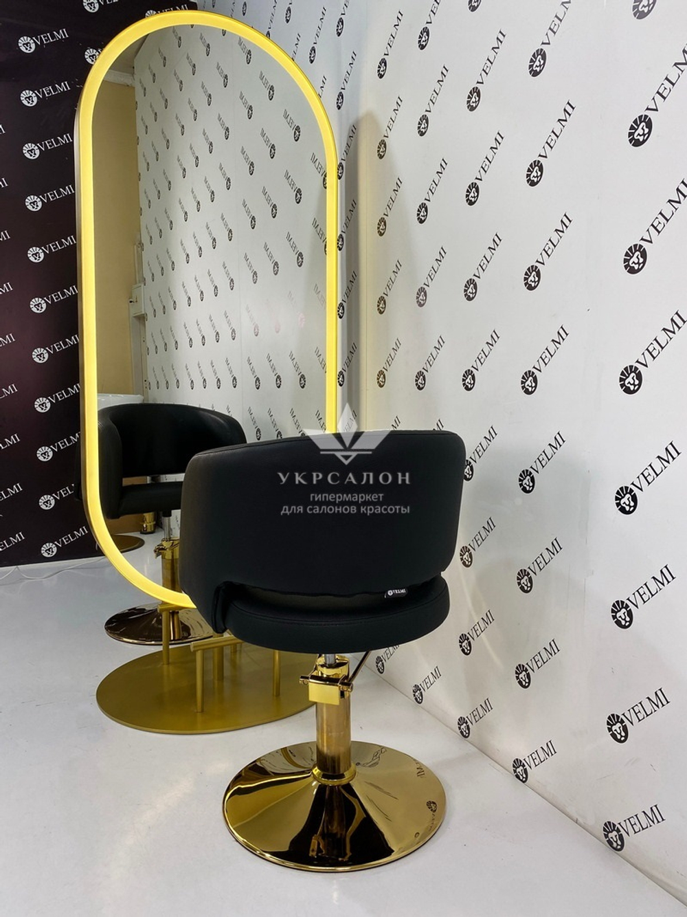 Комплект перукарської меблів Orion Leonor Gold