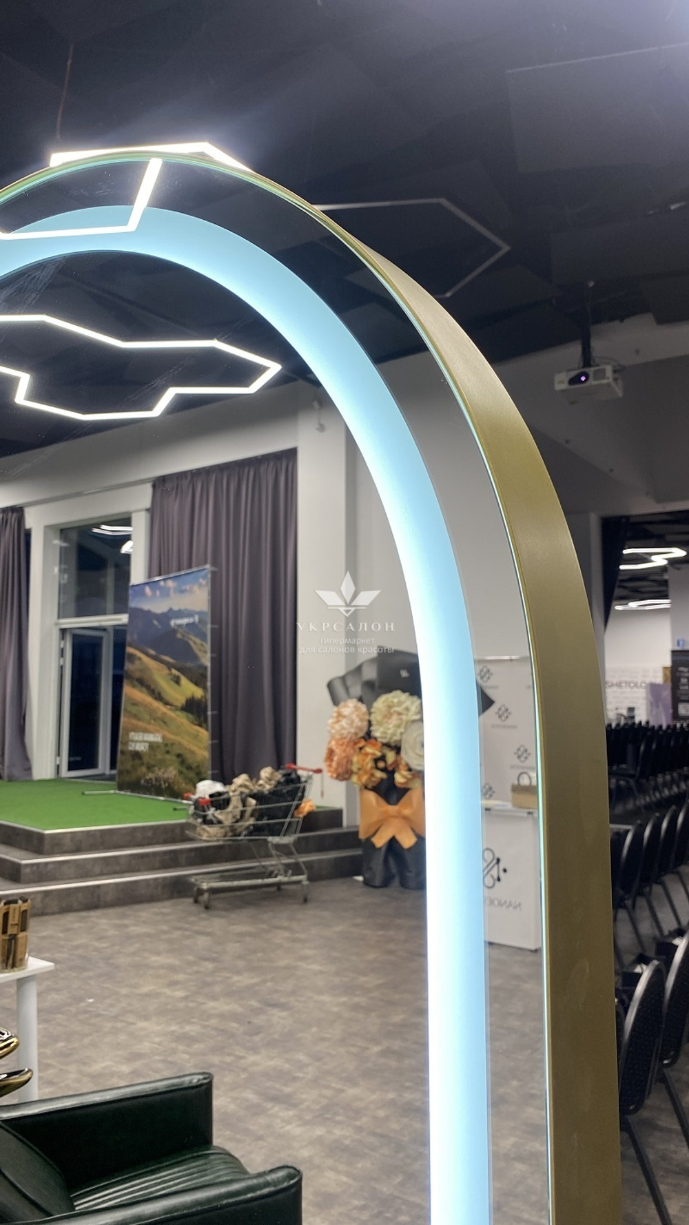 Рабочее место парикмахера Shine с подсветкой