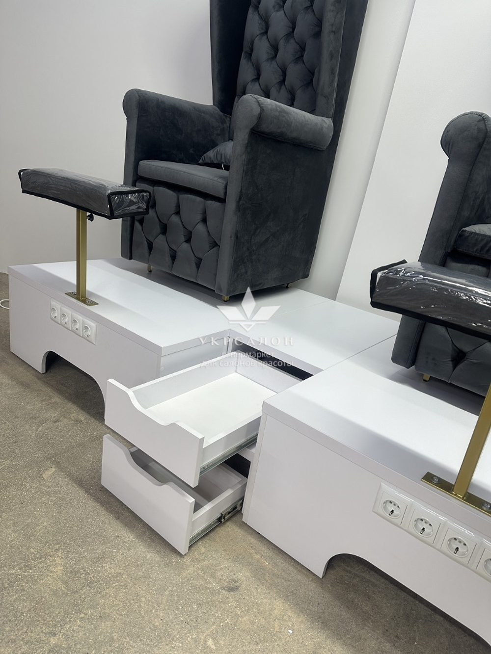 Подиум Mark для кресла педикюрного Pod-05