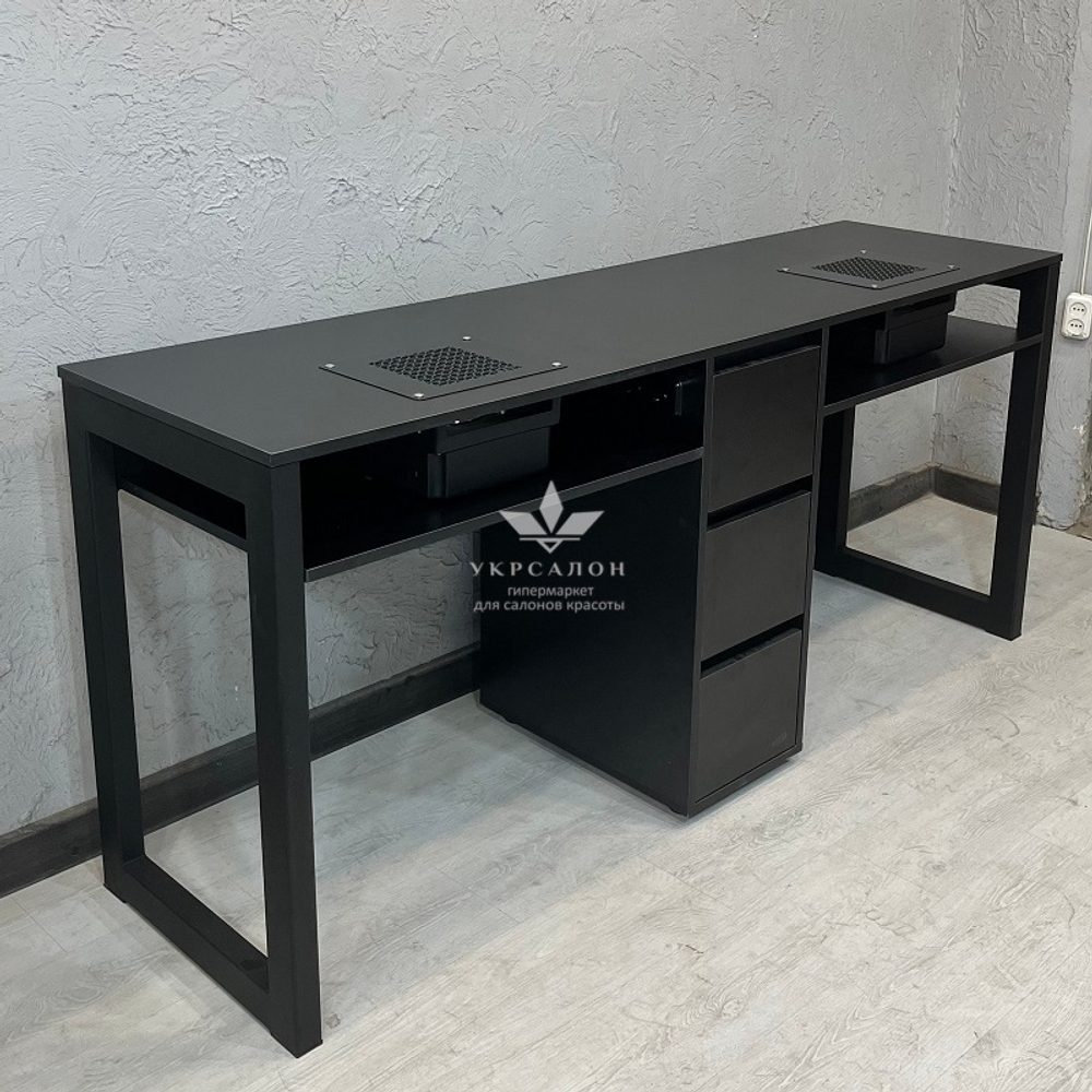 Маникюрный стол Arina