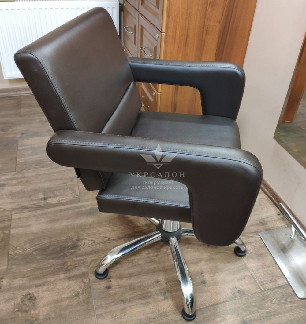 Парикмахерское кресло Flamingo 2