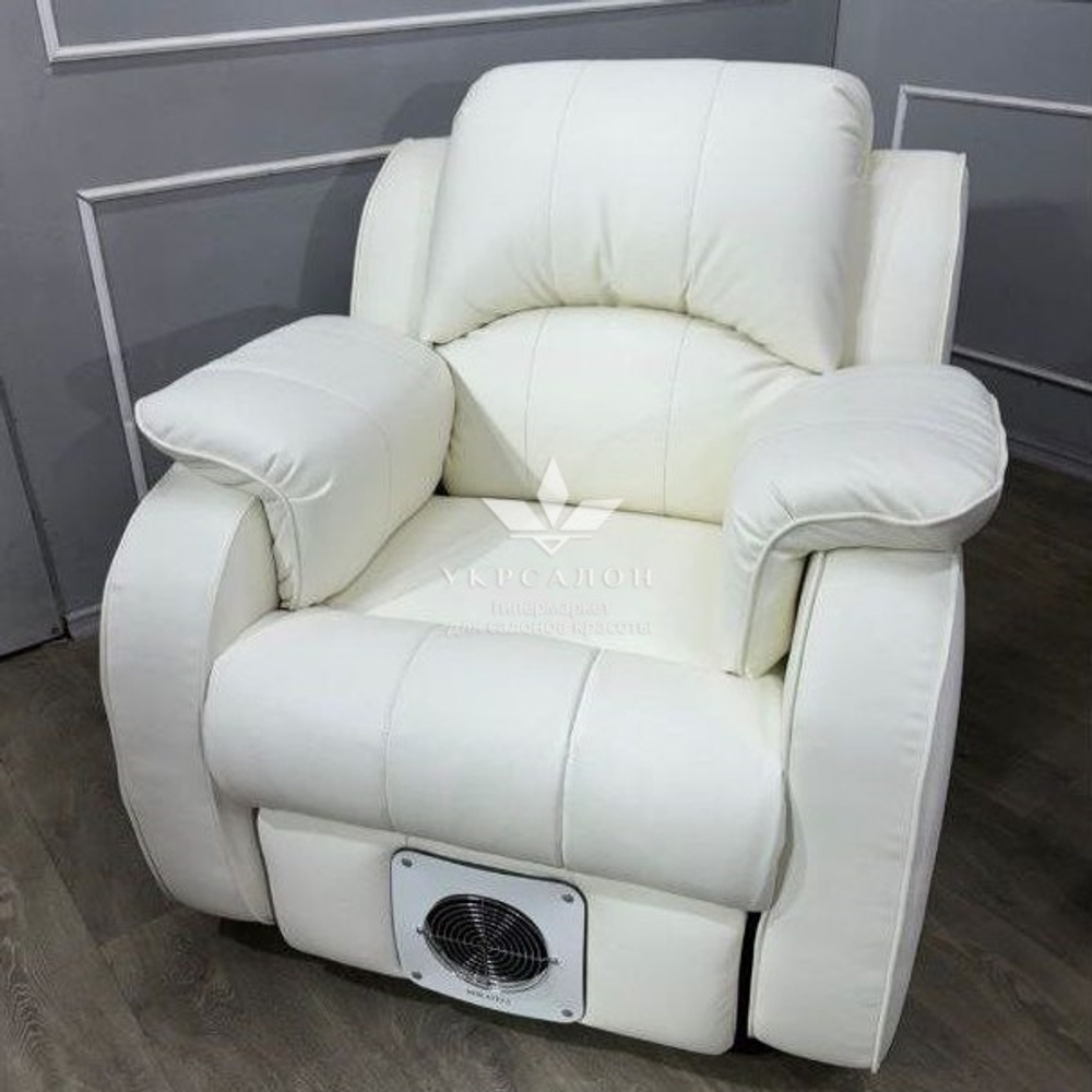 Кресло-реклайнер с электроприводом Модель 5 со встроенной вытяжкой