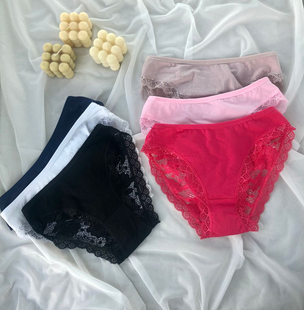 Сліпи з мереживом