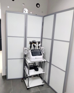 Ширма с серебристой рамкой