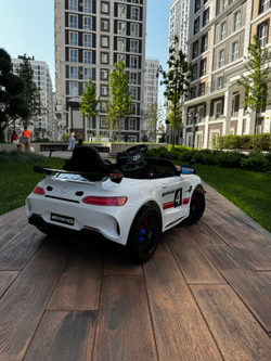 Дитячий електромобіль суперкар Mercedes AMG "WeKids Cars"