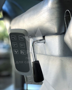 Педикюрно-косметологическое кресло с 3-мя электролифтами ZD-848-3A