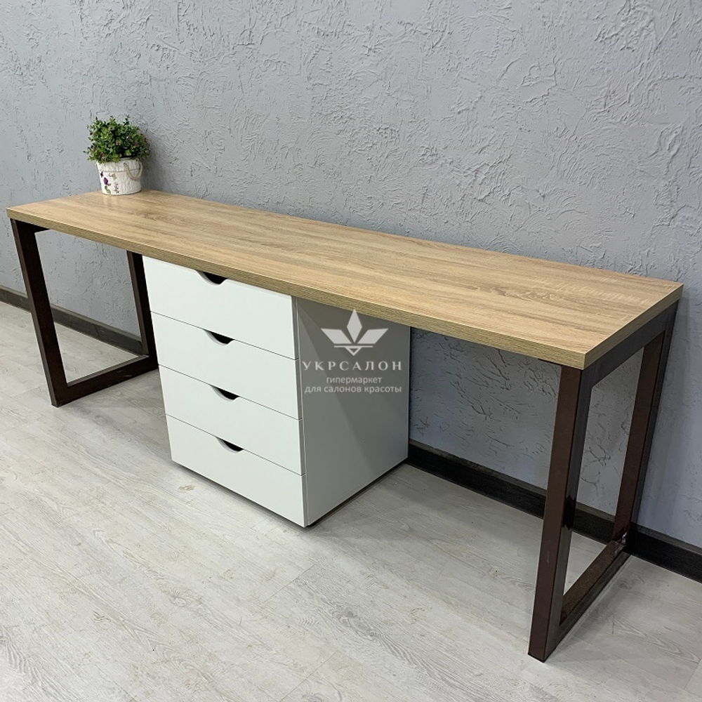 Маникюрный стол Victoria