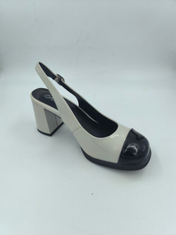 Женские туфли на каблуке из лаковой искусственной кожи с ремешком