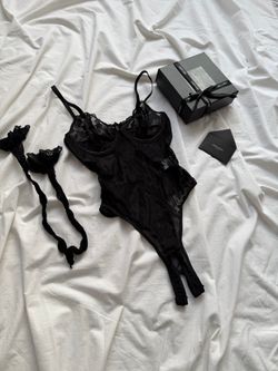 Боді+халат+панчохи