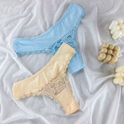 Стрінги з ажурною вставкою