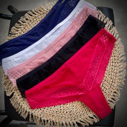 Стрінги з вставкою сіточки