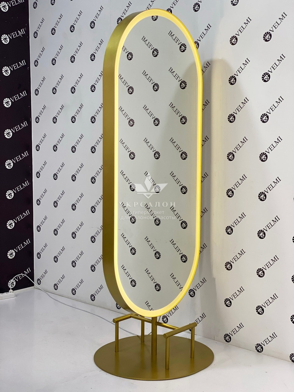 Комплект перукарської меблів Orion Leonor Gold