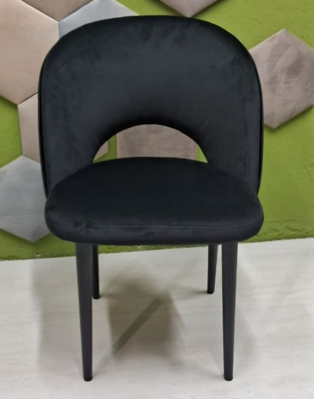 Стульчик для клиента Martin на ножках с поворотным механизмом