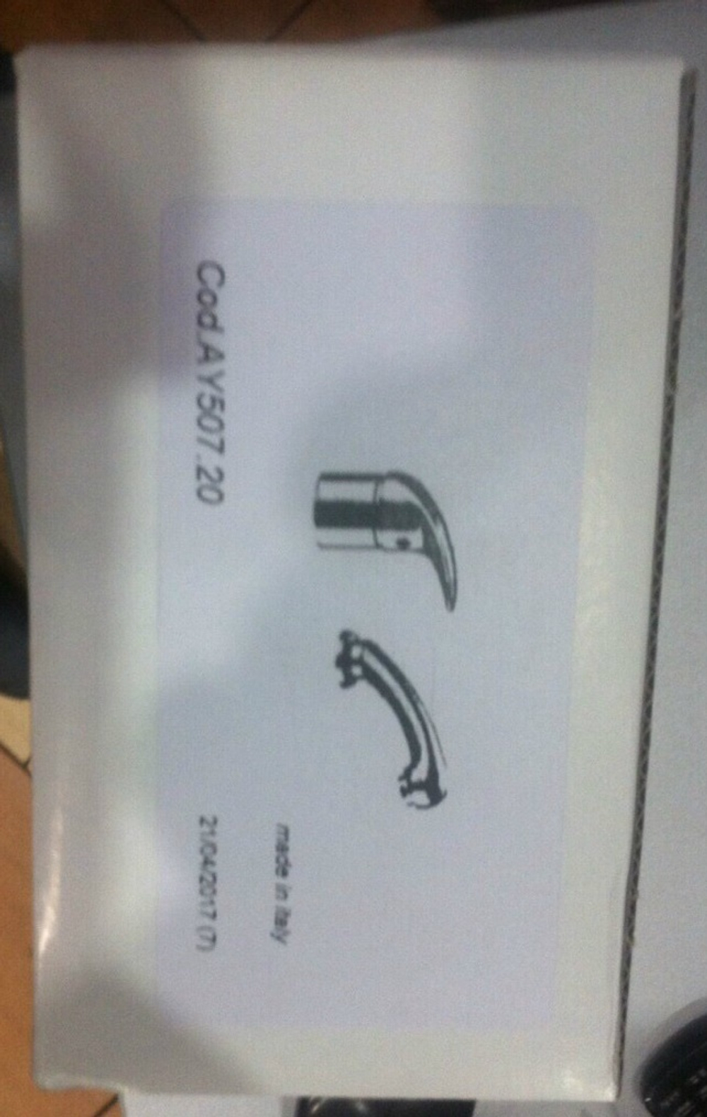 Комплект сантехники для парикмахерской мойки Италия