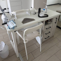 Маникюрный стол Urban