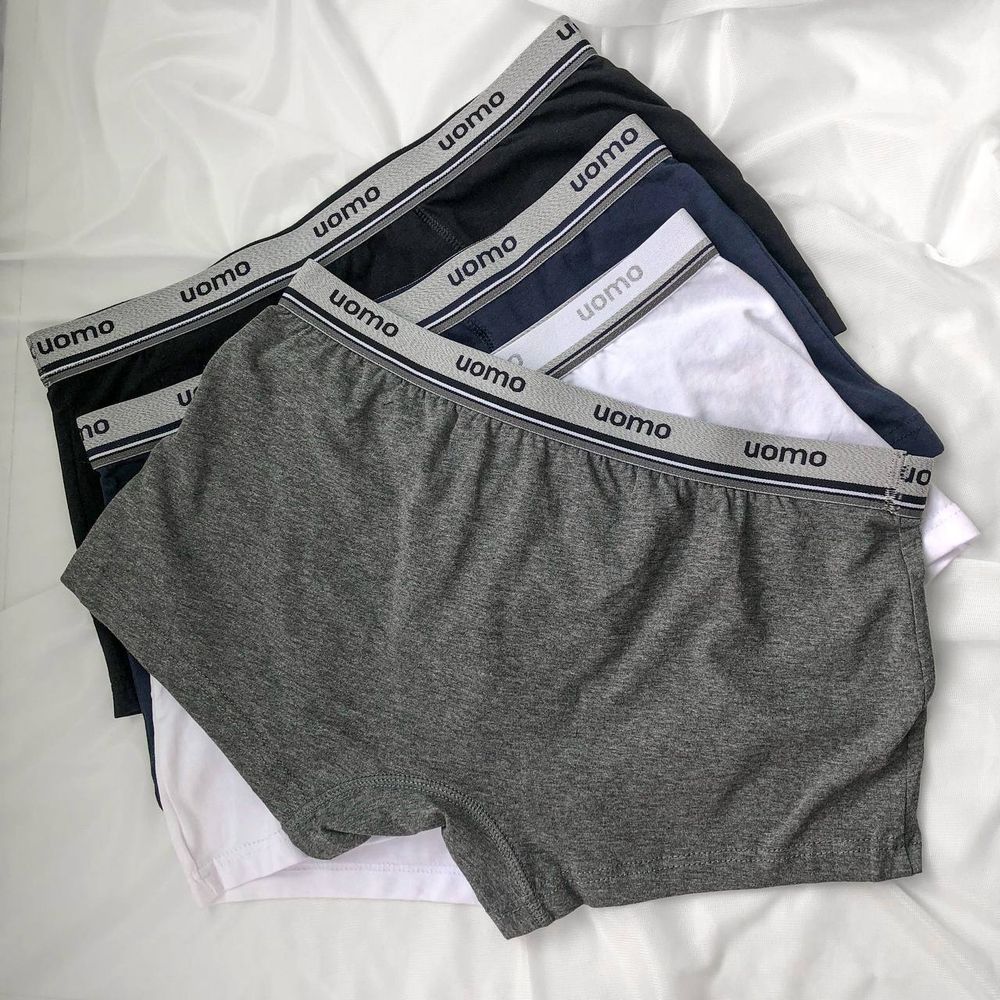 Чоловічі труси з написом на резинці